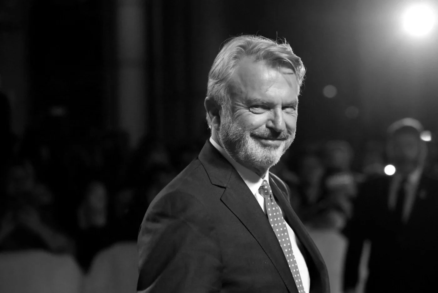 Morre aos 78 anos Sam Neill, astro da franquia Jurassic Park