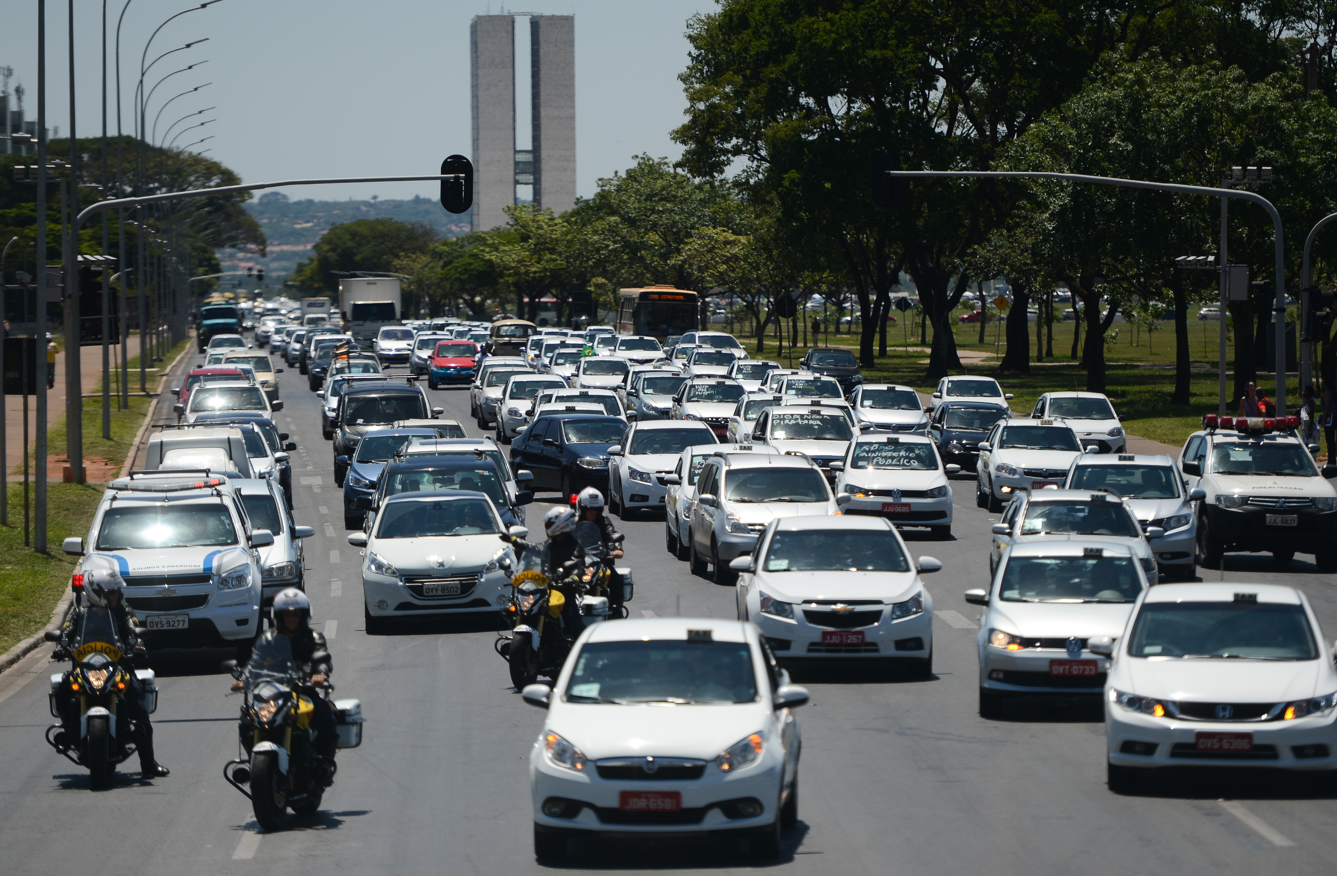 Teto para crédito de carros de aplicativo sobe para R$ 200 mil