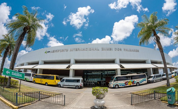 Ampliação de malha aérea impulsiona turismo no litoral de Alagoas