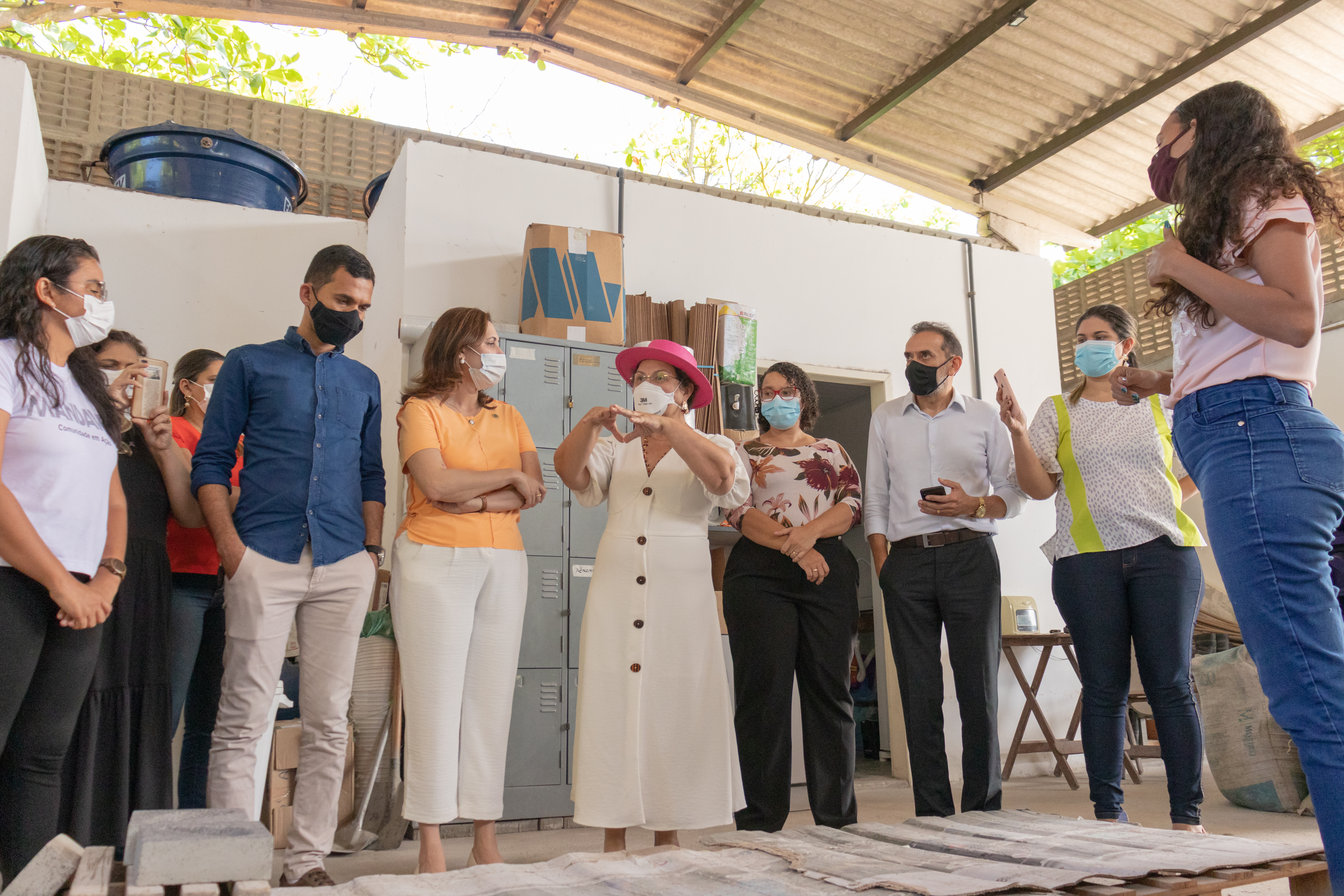 A convite, secretária Nacional de Políticas para Mulheres conhece projetos sociais apoiados pela Prefeitura