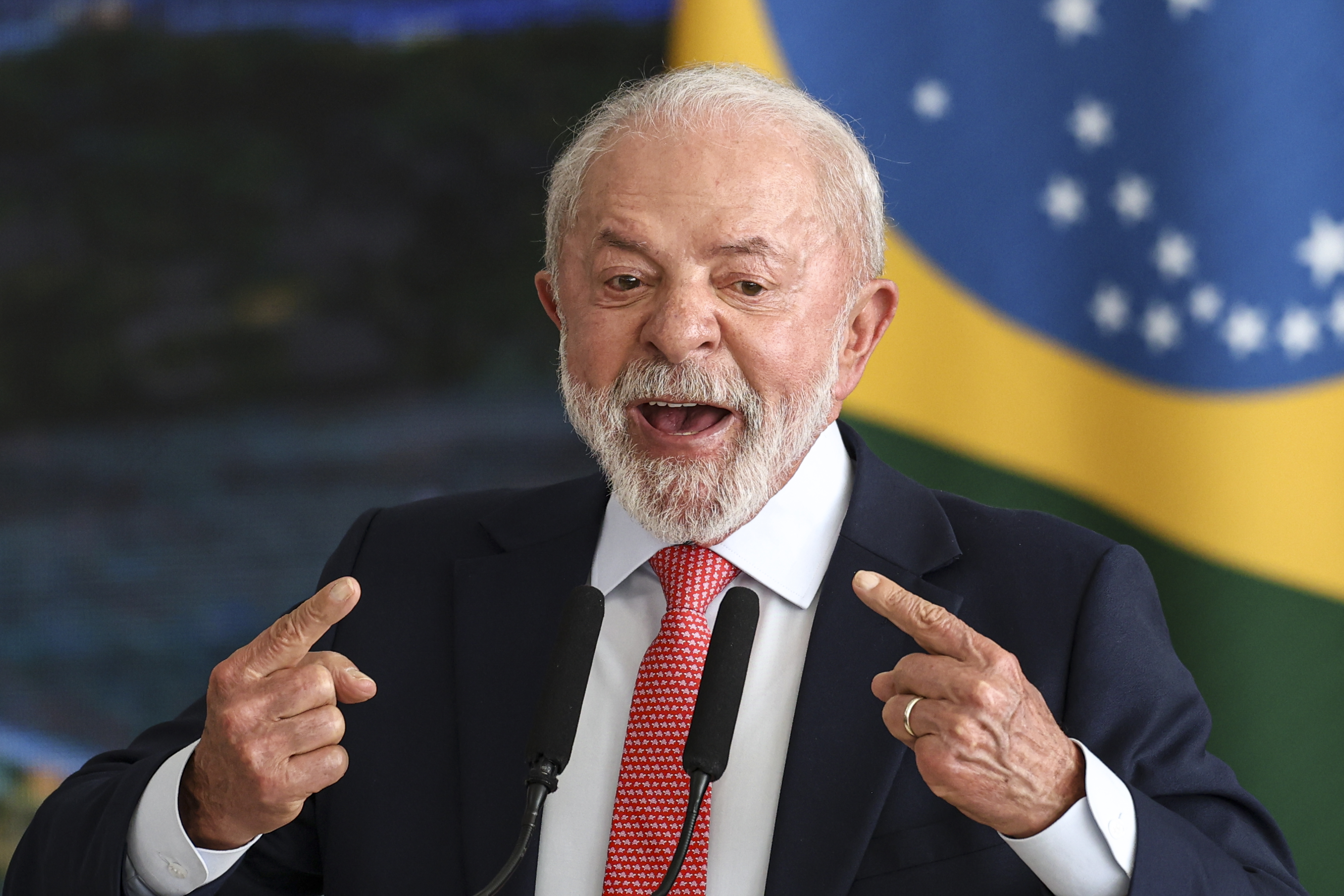 Lula critica revogação de visto de embaixadora brasileira nos EUA
