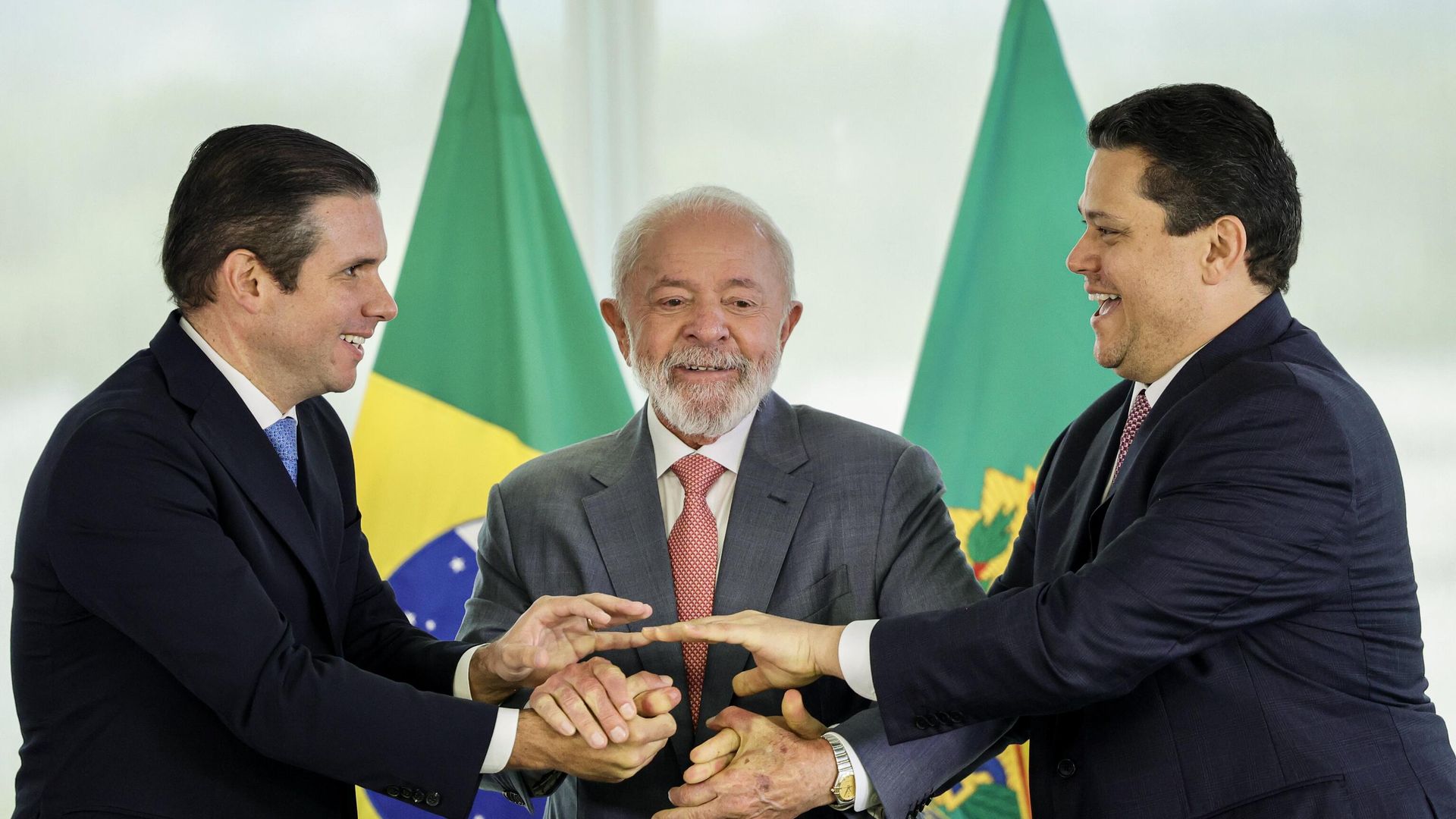 Governo Lula intensifica diálogo com Congresso para aprovar pautas prioritárias