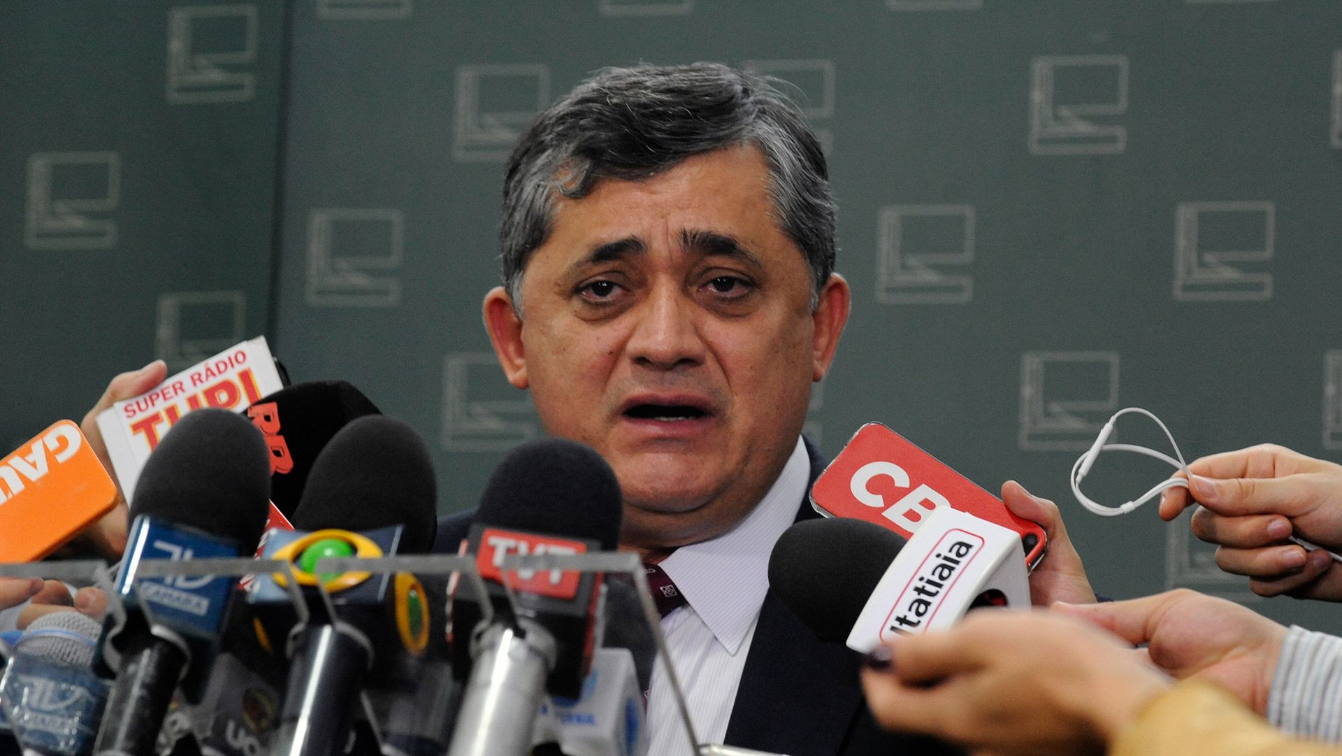 Ministro  diz que Flávio culpa Lula por tarifaço para tirar foco do caso do Master