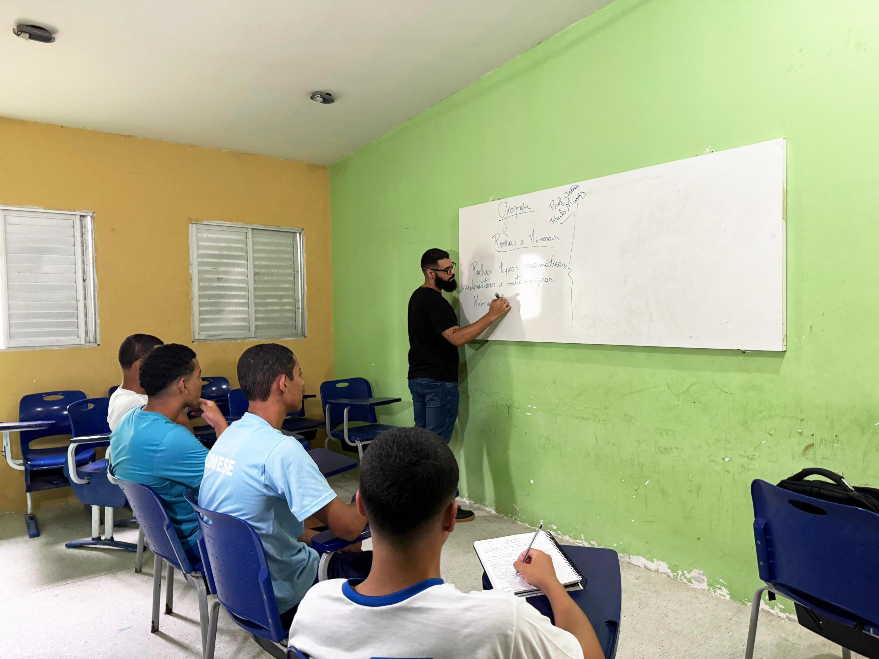 No Dia do Professor, Seprev destaca papel dos educadores no Sistema Socioed