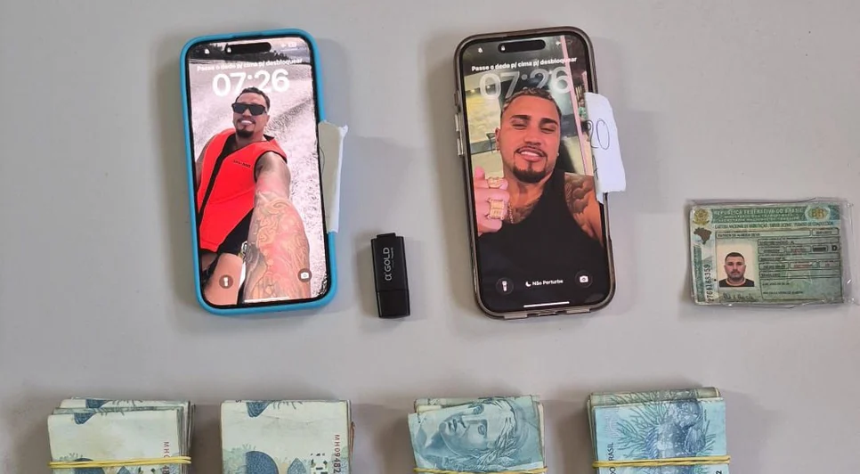 R$ 20 mil, dois iPhones, joias de ouro e mais: o que foi apreendido na casa de PTK