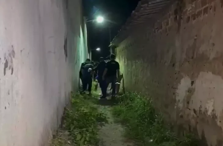 Ataque a tiros de encapuzados matam homem e ferem mulher no Litoral Sul
