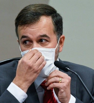 Depoimento de auditor leva senadores da CPI a defender enquadramento de Bolsonaro