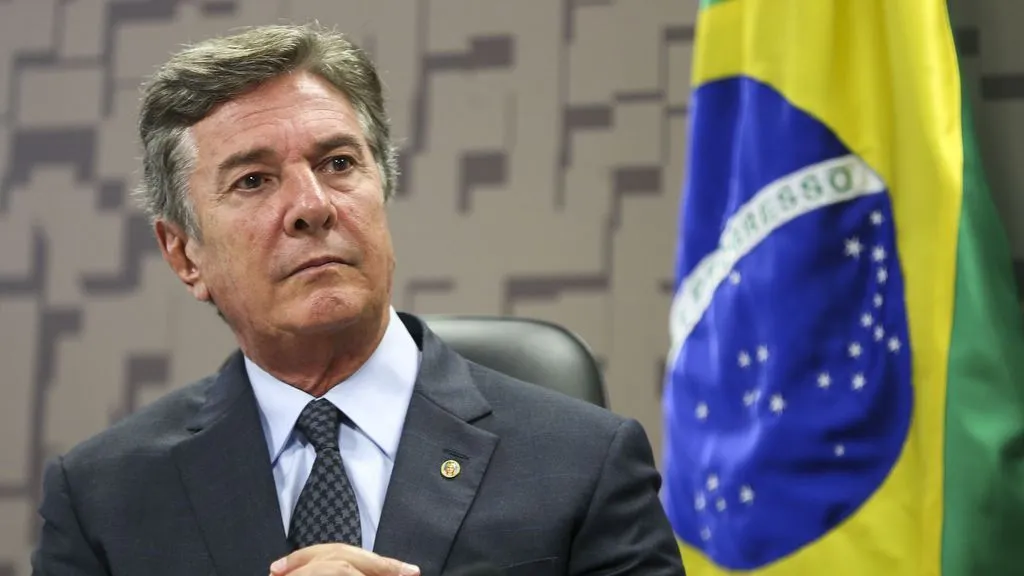 Tarcísio Freitas reforça apoio a candidatura de Collor ao governo