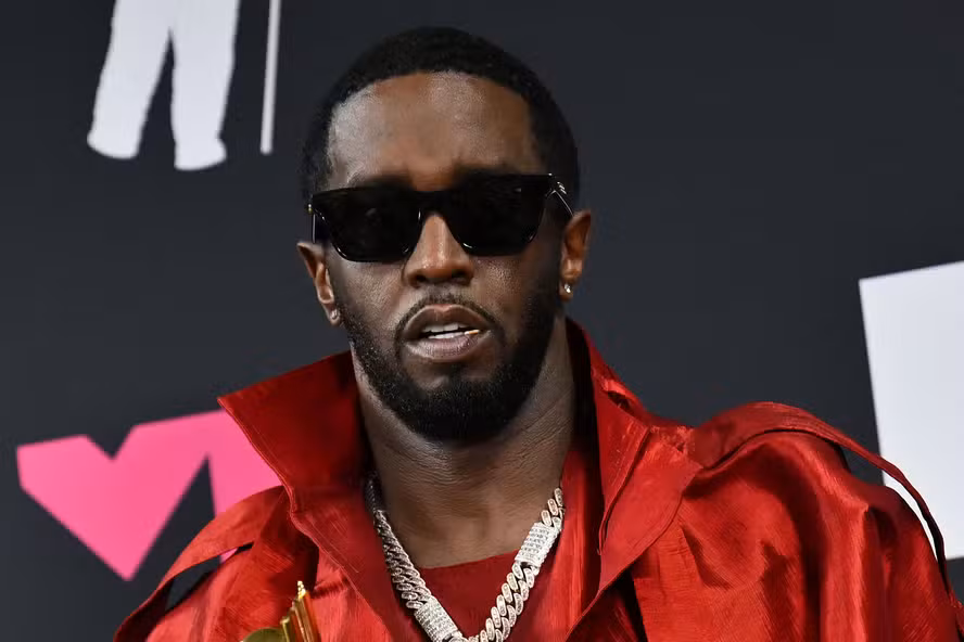 Sean ‘Diddy’ Combs tem saída da prisão adiada após briga em Nova Jersey