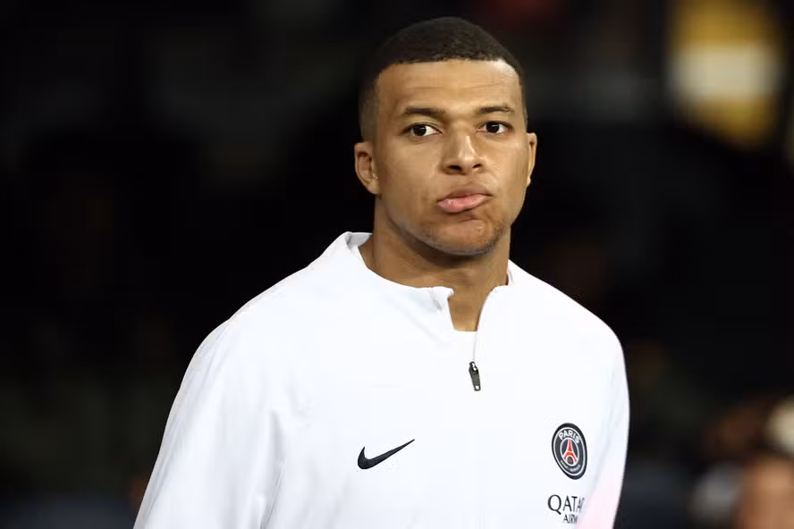 Mbappé teria sido alvo de plano de sequestro na França
