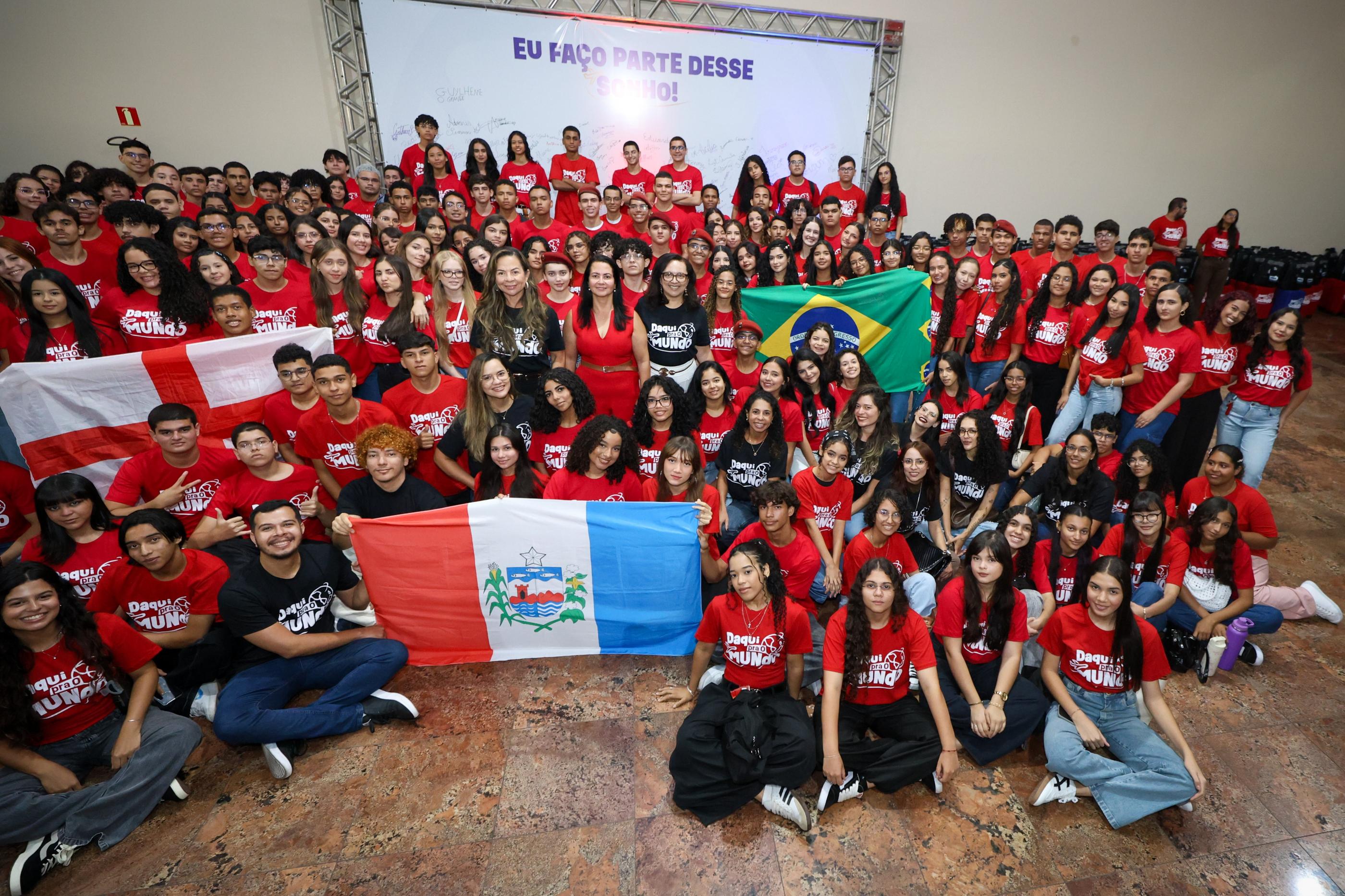 Daqui pra o Mundo: estudantes do interior de Alagoas embarcam para intercâmbio
