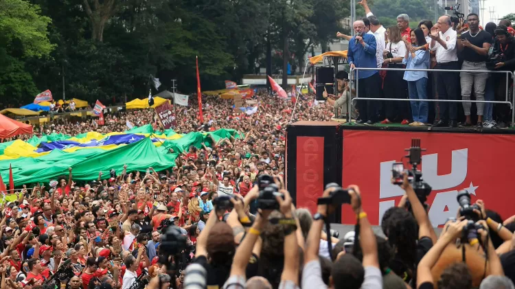 Lula prevê votação da PEC do fim da escala 6x1 no Senado na quarta
