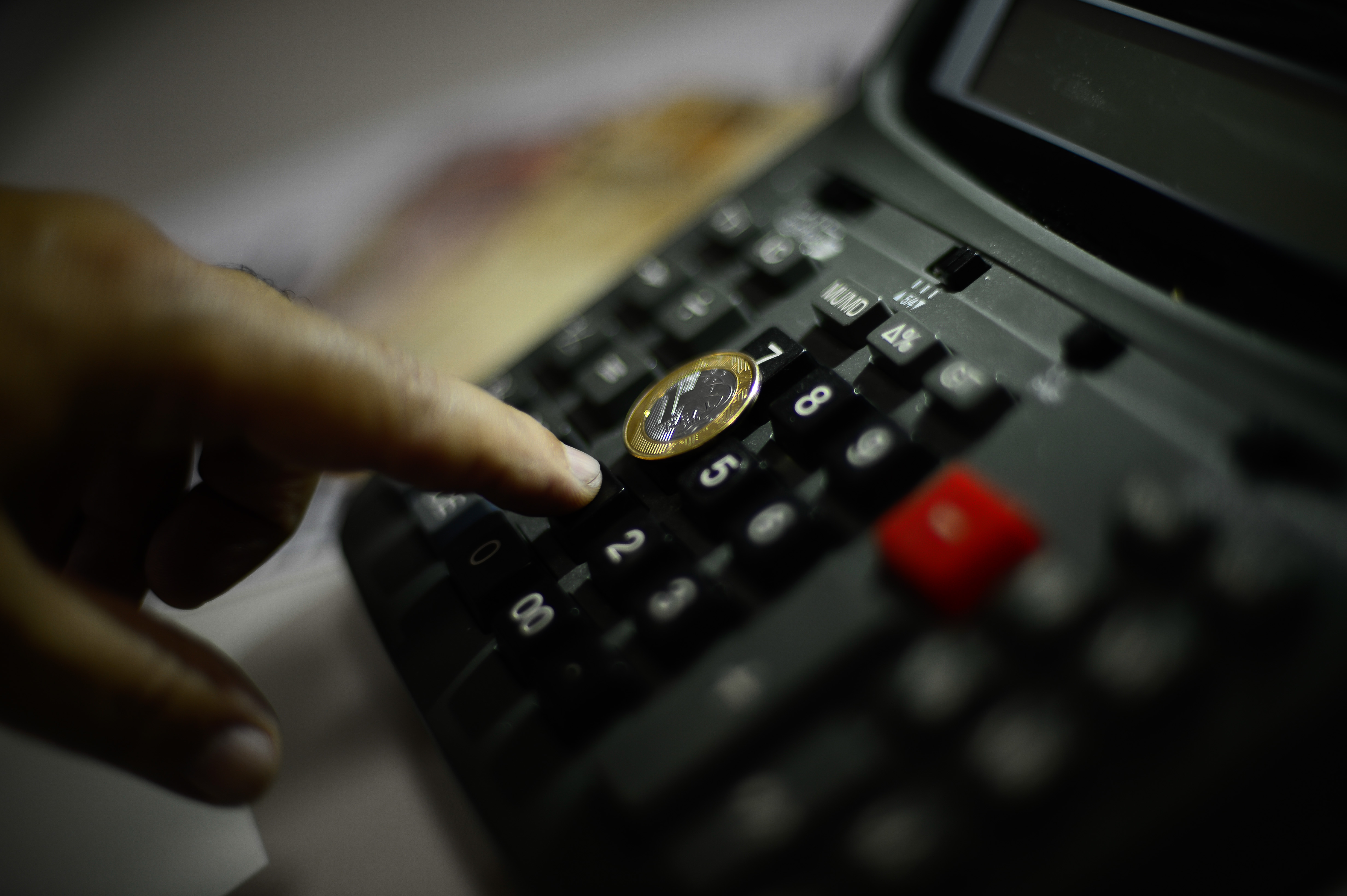 Prévia da inflação oficial registra alta de 0,06% em julho, aponta IBGE