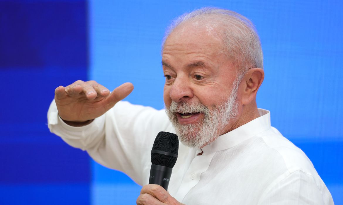 Lula rebate tarifaço dos EUA e defende soberania brasileira em artigo no New York Times