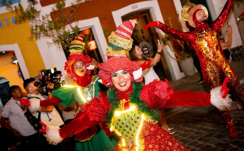 Desfile Natal de Todos Nós movimenta Jaraguá e reforça vocação turística do bairro histórico
