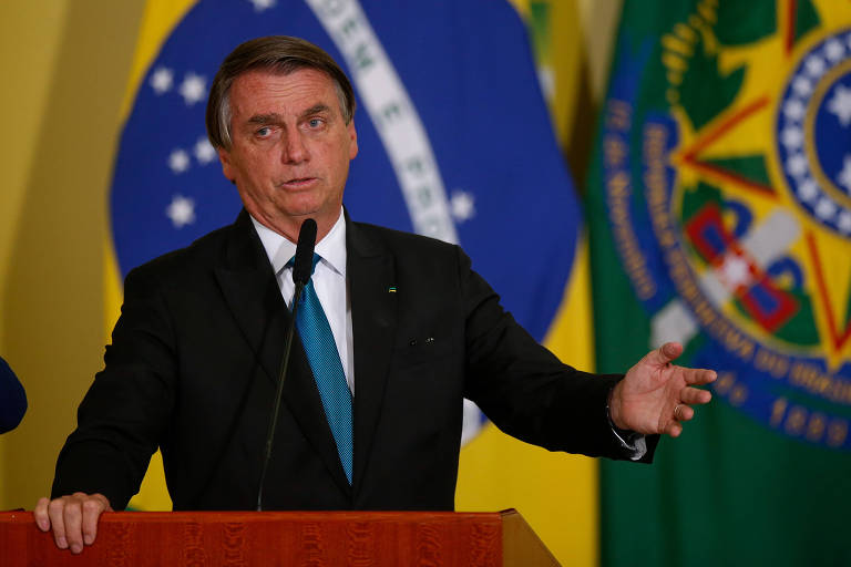 Bolsonaro volta ao maior índice de reprovação do governo segundo pesquisa da XP/ Ipespe
