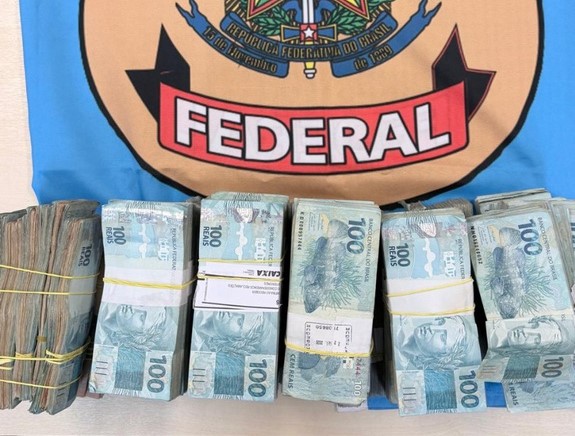 PF apreende R$ 590 mil em espécie com suspeito de corrupção eleitoral em AL
