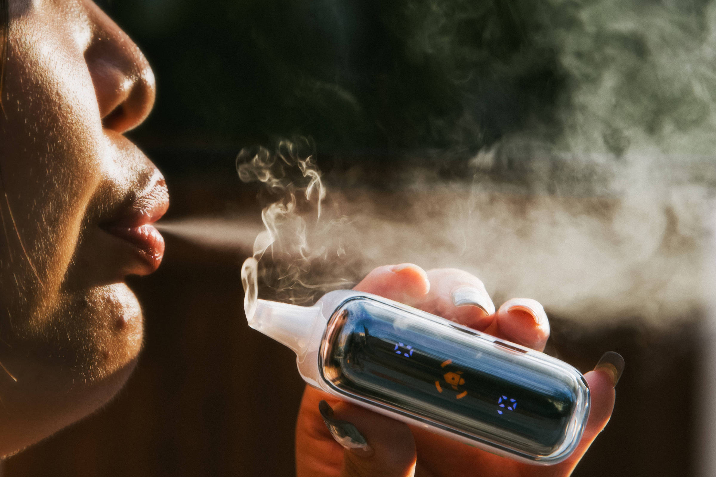Substância comum em vapes altera células ligadas ao início do embrião