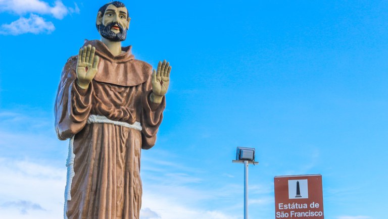 Atrativos e tradições religiosas atraem turistas a cidades nordestinas
