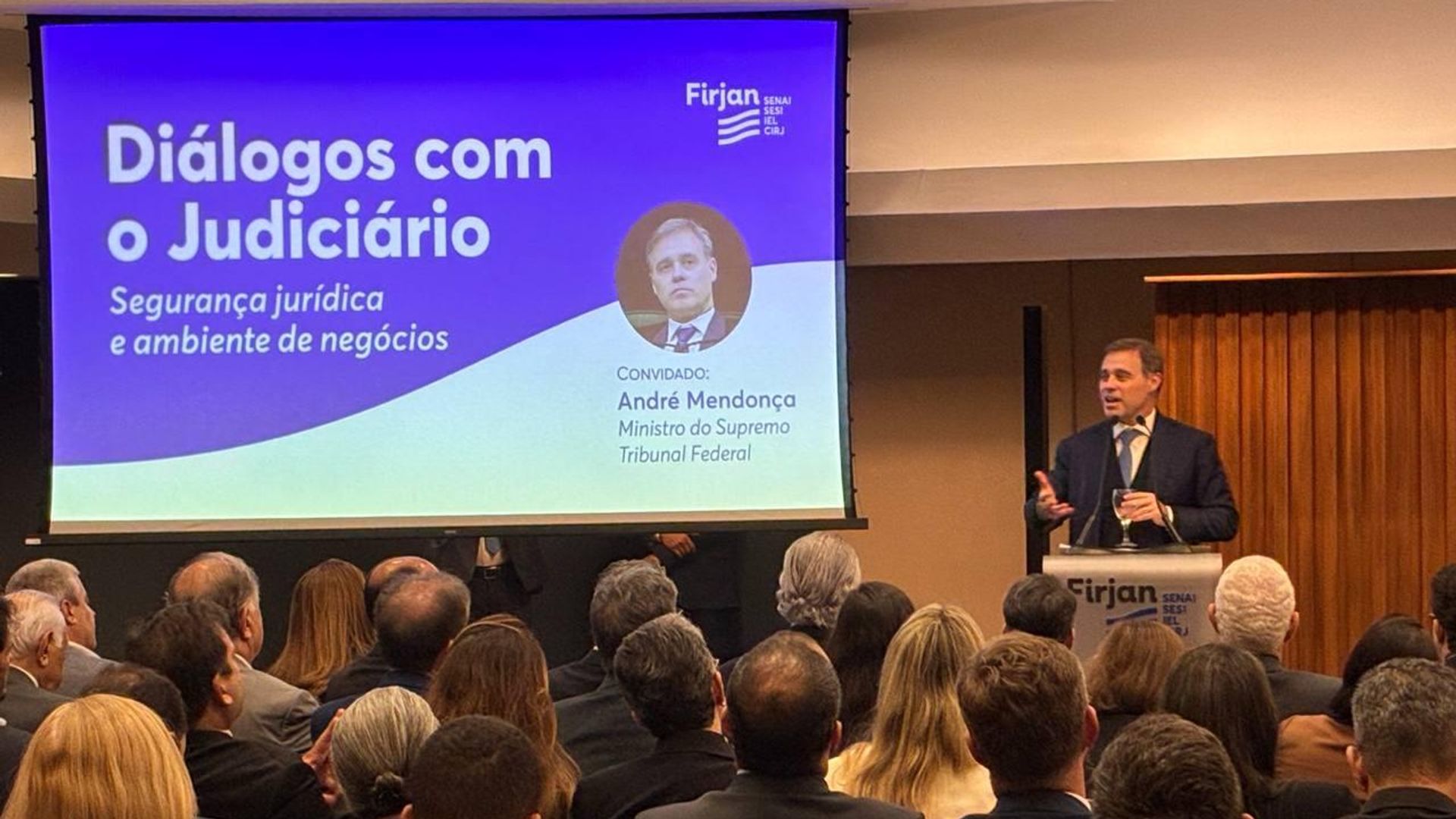 André Mendonça alerta para riscos de politização e influência ideológica