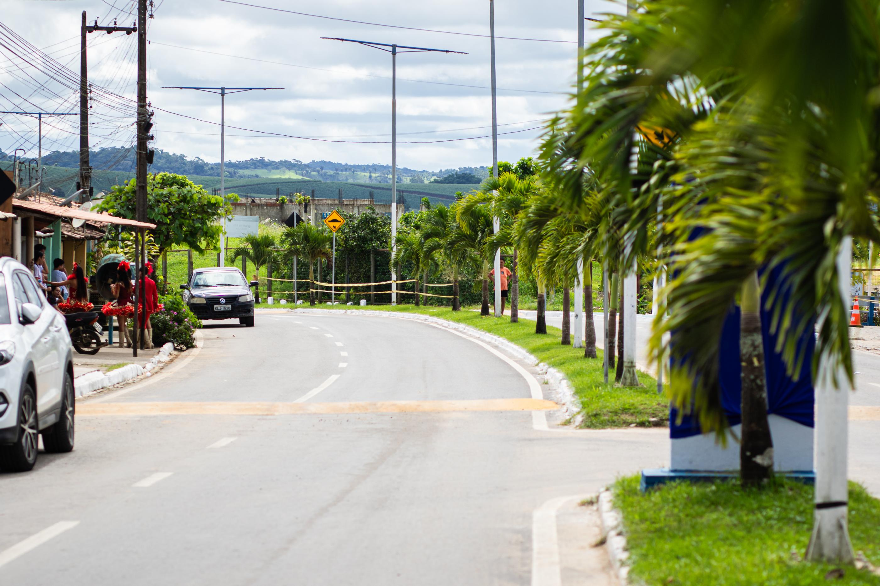 Governo de Alagoas entrega ruas pavimentadas e amplia serviços em Ibateguara