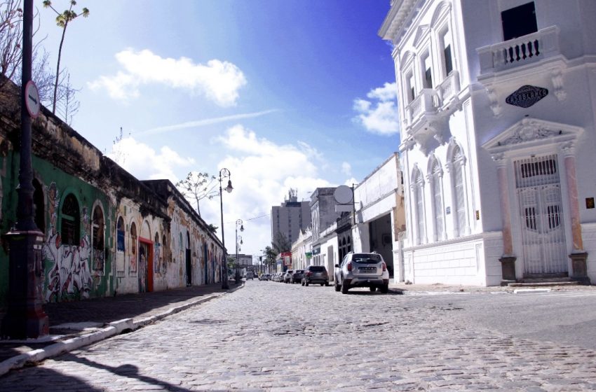 Rua Sá e Albuquerque, no Jaraguá, será interditada para reparos na via