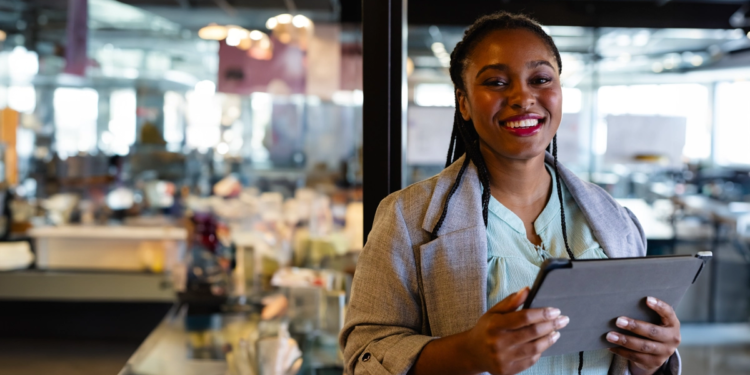 Cooperativas registram mais de 10 mil pontos de atendimento e ultrapassam bancos em municípios