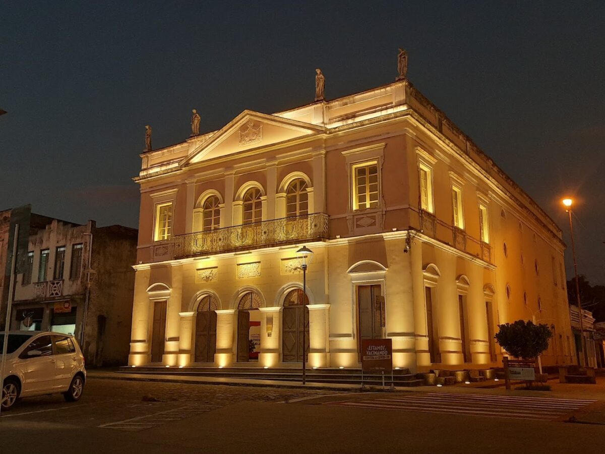 Peninha chega a Penedo com show especial e reforça agenda turística do interior