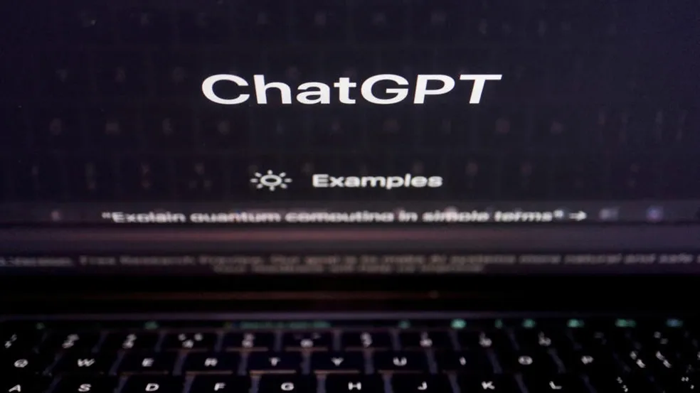 Novo recurso do ChatGPT permite que pais monitorarem uso de adolescentes