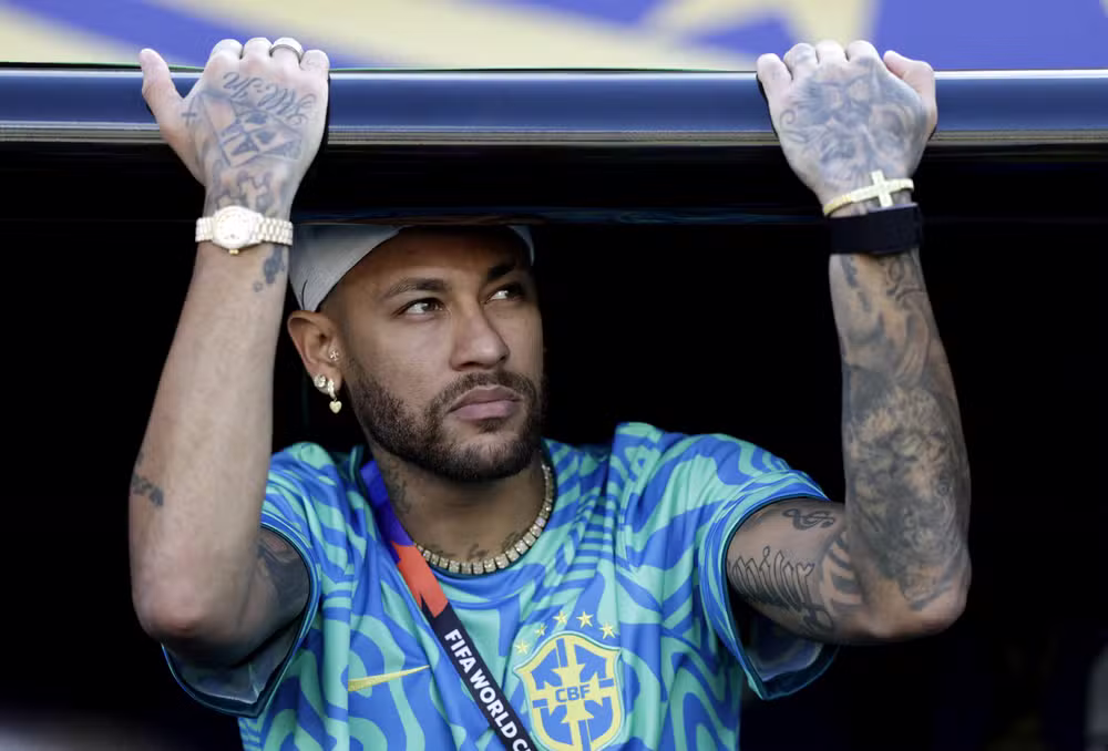 Comissão segura retorno de Neymar e descarta pressa na Copa