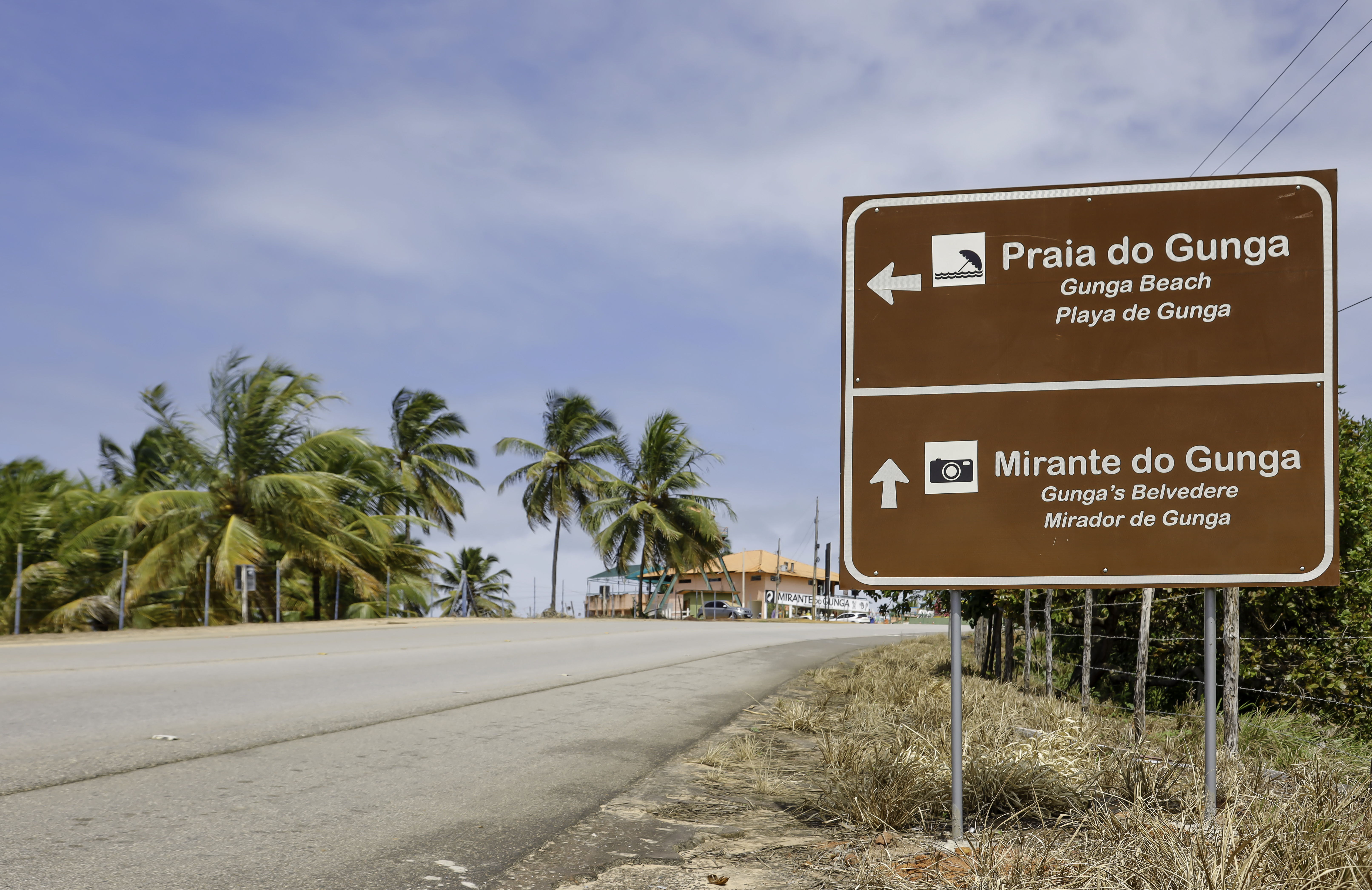 Alagoas instala mais de 470 placas turísticas internacionais em 13 cidades