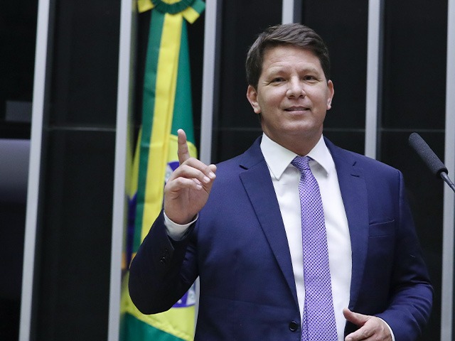 Mario Frias enviou áudio para Vorcaro agradecendo o apoio ao 'Dark Horse'