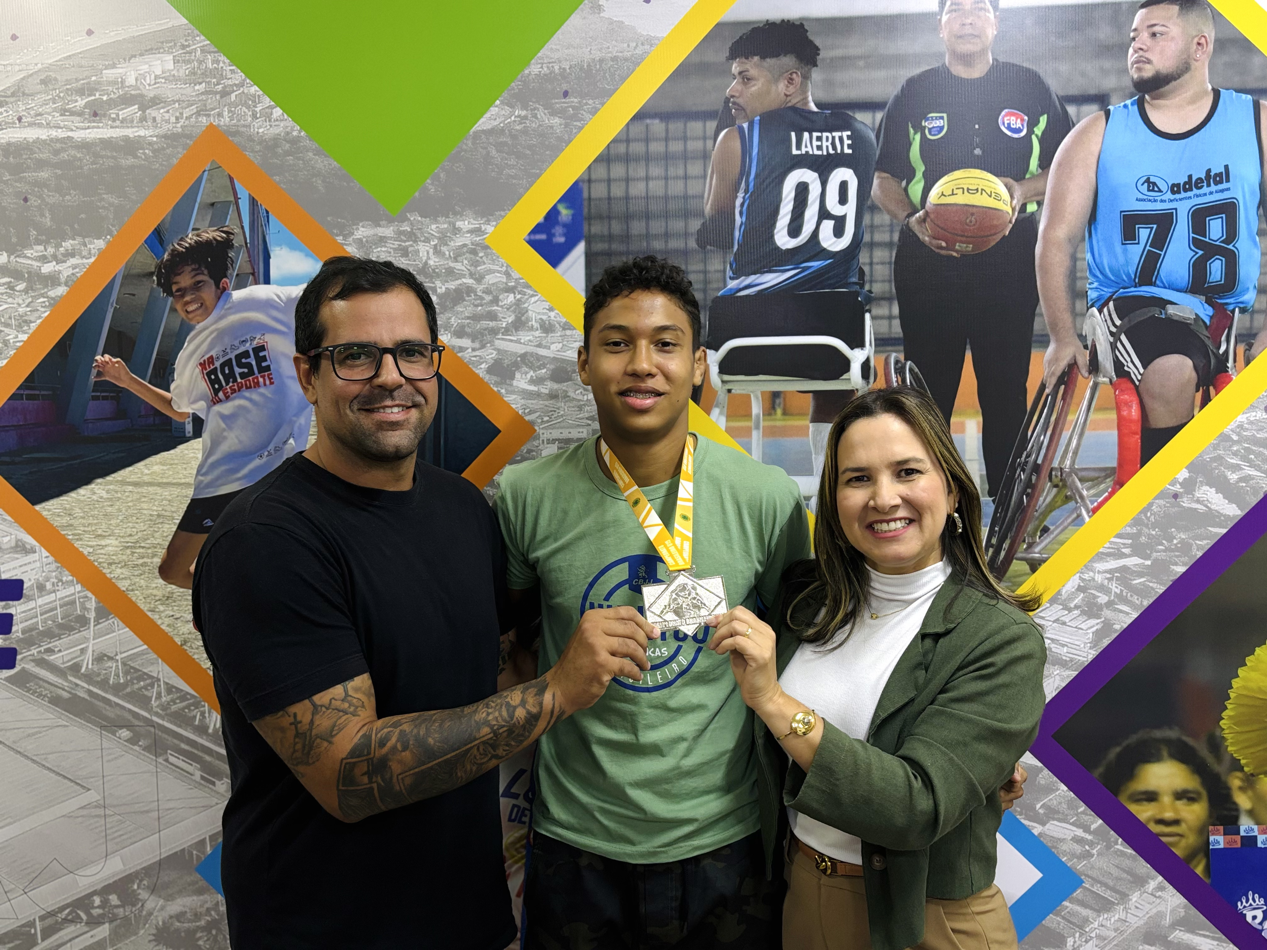 Atleta alagoano conquista medalha de prata no Campeonato Brasileiro Sub-15 de Wrestling