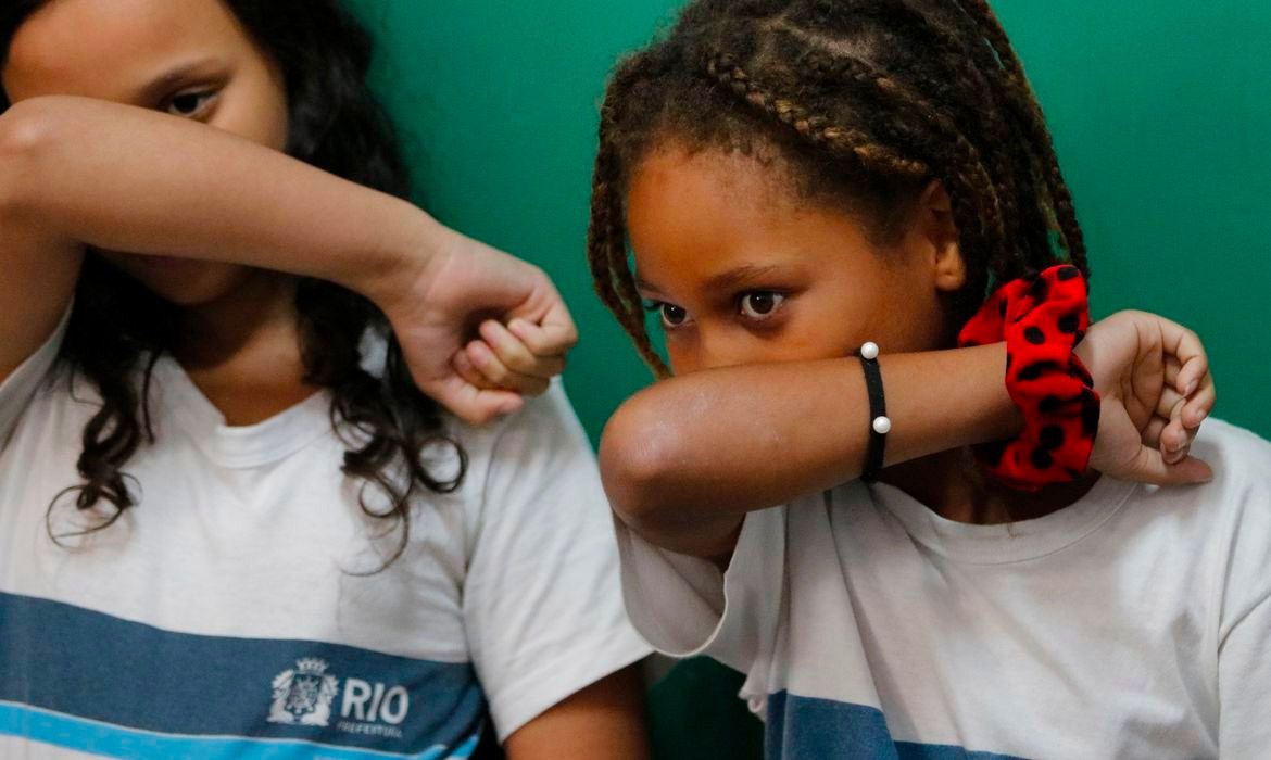 Entenda a diferença entre Covid-19, resfriado e gripe