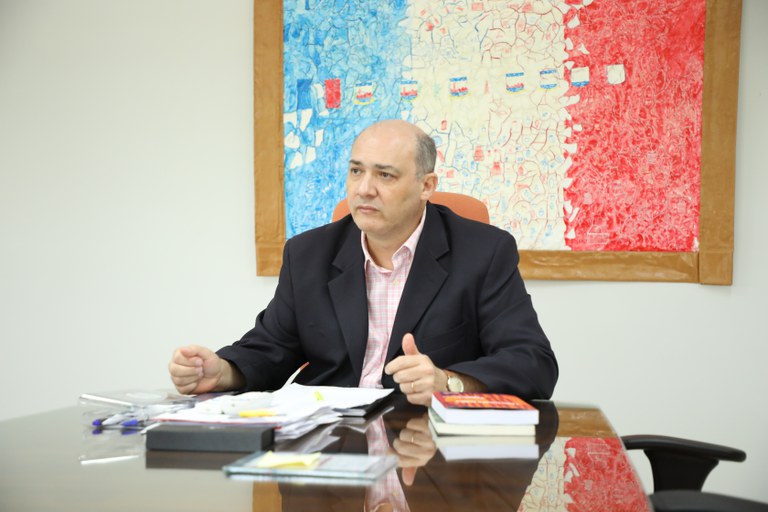 Reitor da Ufal emite portaria que regulamenta estado de emergência