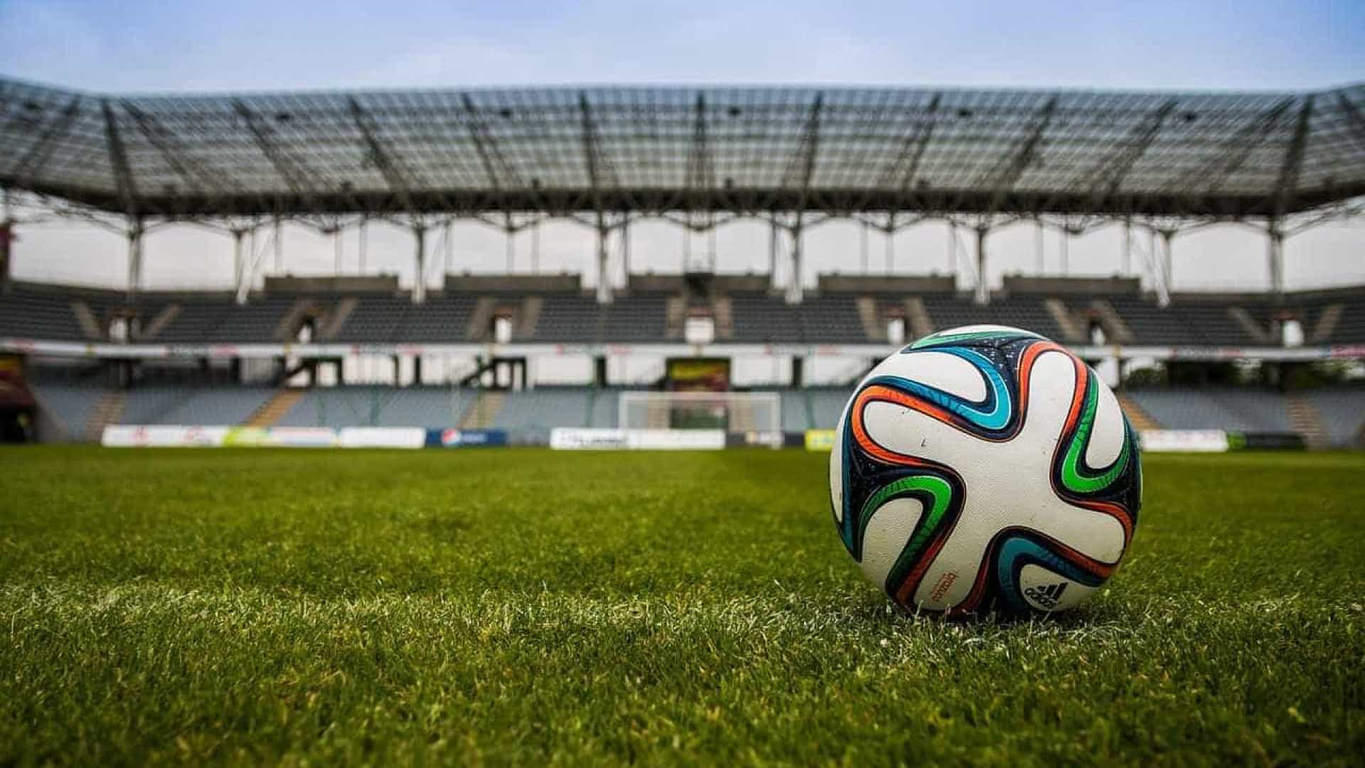 Pandemia deve fazer clubes terem receitas até 25% menores em 2020