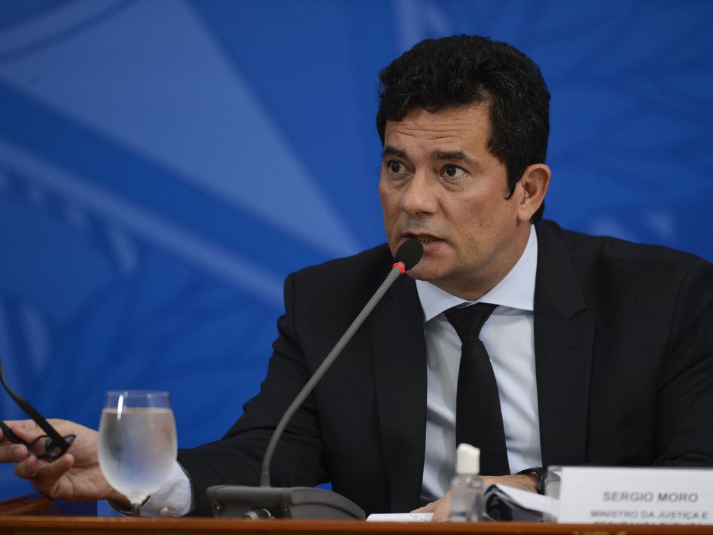 Defesa de Moro abre mão do sigilo do depoimento prestado no sábado (2)