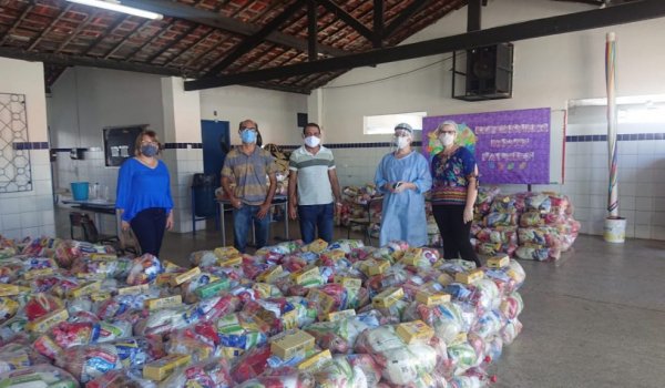 Conselho de Assistência Social fiscaliza entrega de cestas básicas