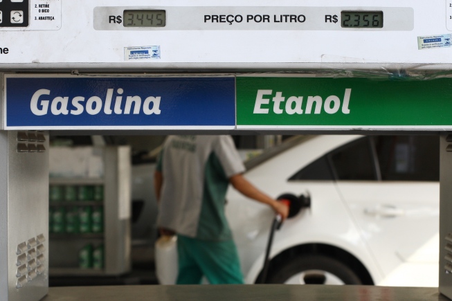 Preço da gasolina e etanol baixam em média 7% no Nordeste