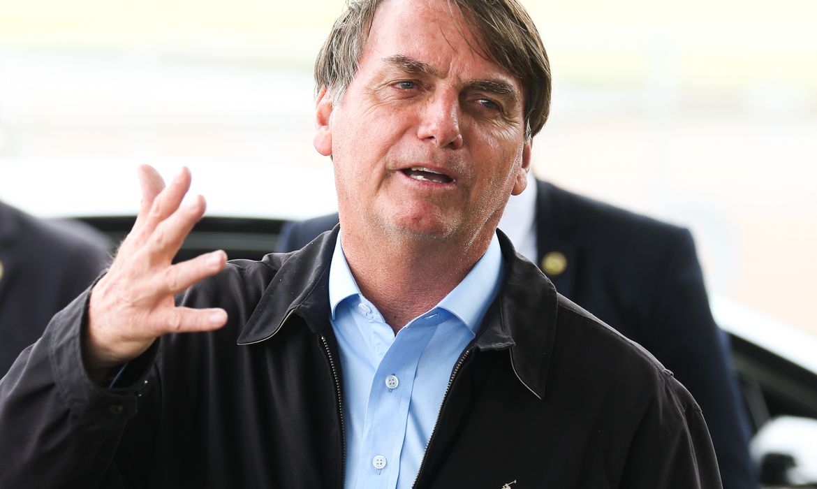 Através de vídeo, Bolsonaro defende abertura do comércio