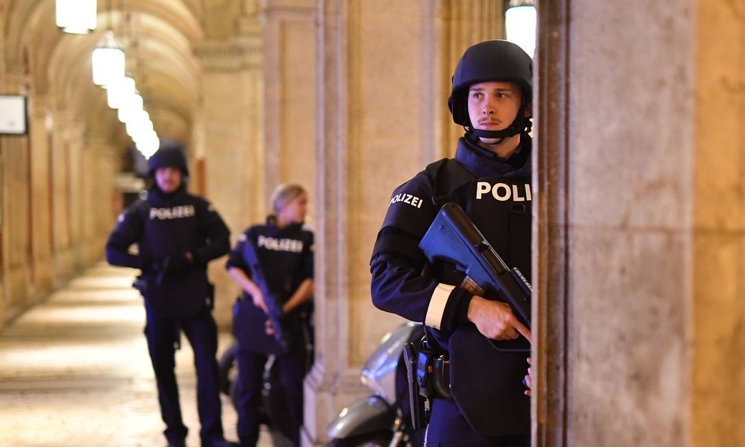 Autor de ataque terrorista em Viena era simpatizante do Estado Islâmico