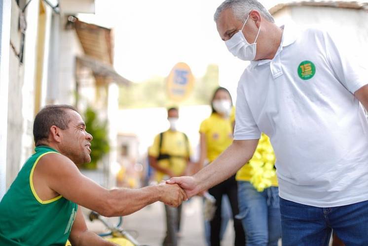 Alfredo Gaspar desmente fake news sobre ambulantes do Centro
