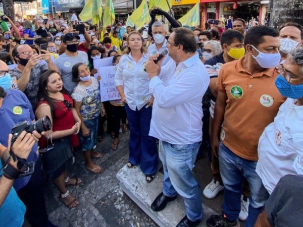 Renan retira todas as ações contra Luciano Barbosa