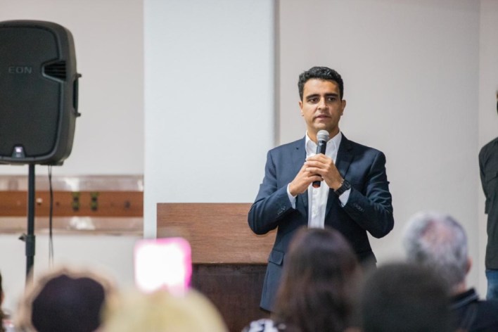 JHC define os três primeiros nomes para a sua equipe de secretários