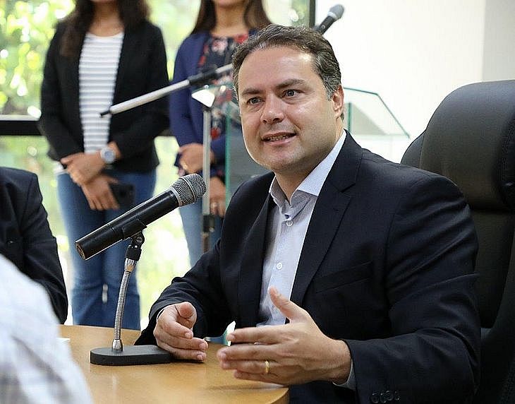 Governo de Renan Filho ficará indefeso sem o Legislativo