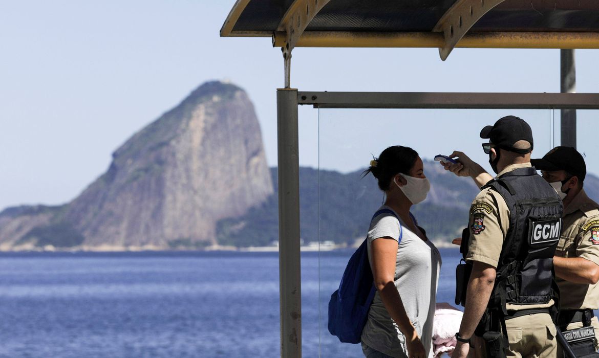 Festas de Réveillon são canceladas devido à pandemia