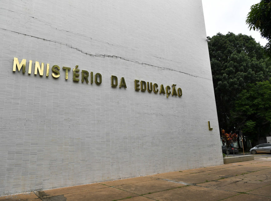 MEC prorroga prazo de validação dos documentos submetidos ao Fies