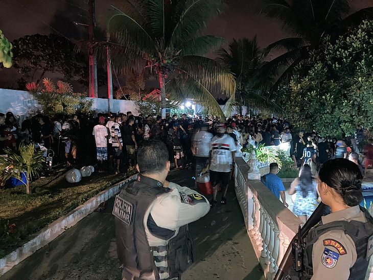 Mesmo AL liderando média de mortes no país fim de semana é repleto de festas e aglomerações