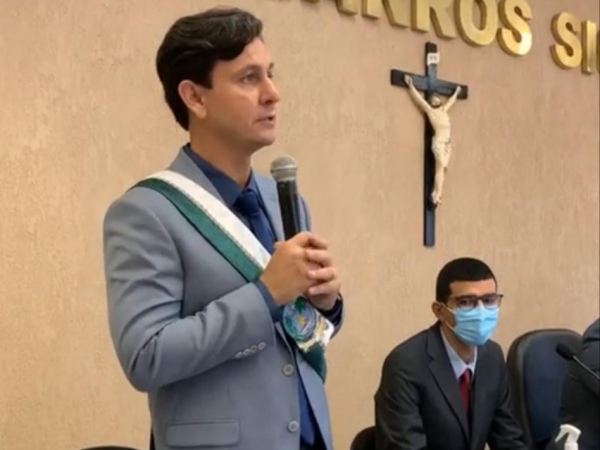 Marcelo Beltrão toma posse como prefeito de Coruripe
