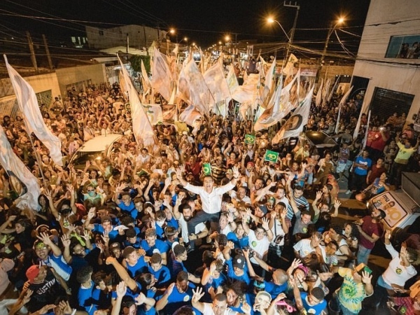 JHC toma posse com promessa de gestão transparente
